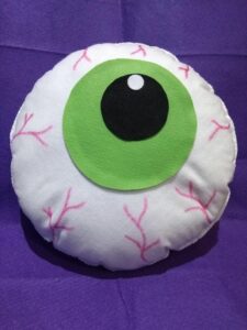 almofada olho halloween