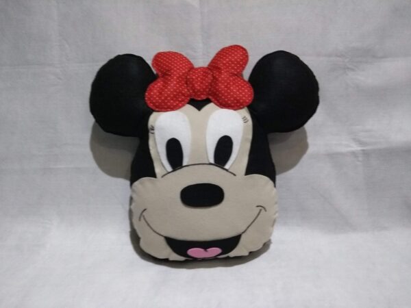 almofada em feltro minnie